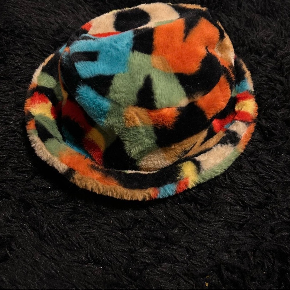 SHEIN Multicolor Fuzzy Bucket Hat - Orange, Blue, Green, Black